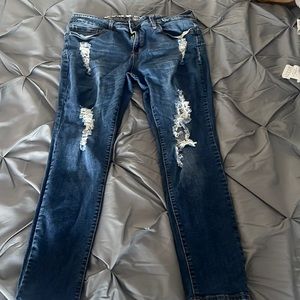 Song, Curvy diva denim, stretchy, women’s jeans size 17 fits like a size 15